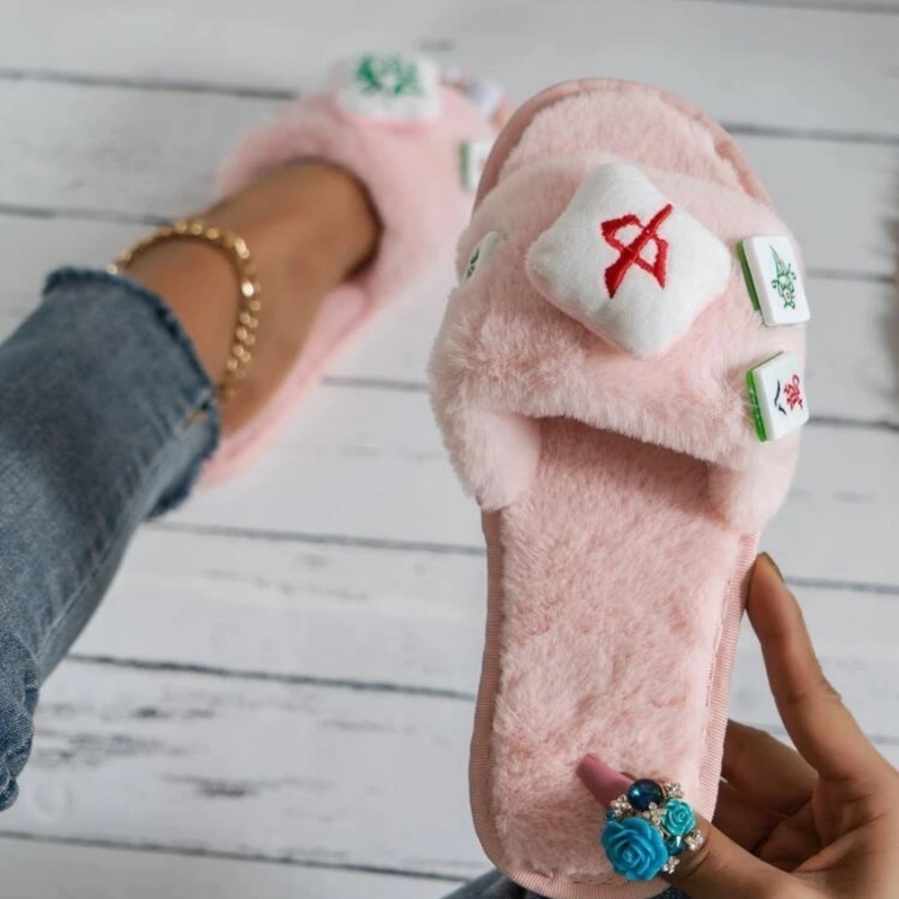 Mah Jong Slippers Pink New​​​